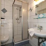 Falkner-1 By Interhome *