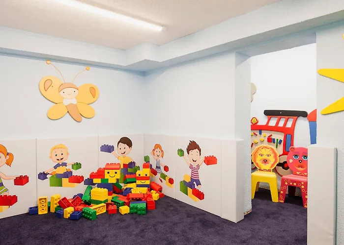 Falkner-1 By Interhome * Oberlängenfeld